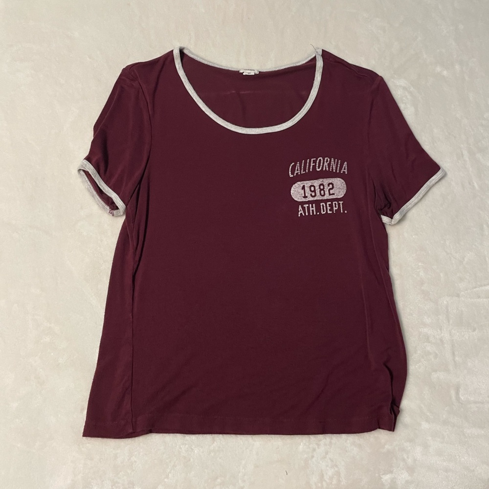 Graphic cropped tee
